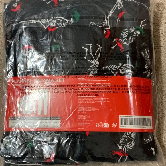 Supreme Hanes Holiday Pajama Set Black Size Large FW25 - Picture 2 of 8